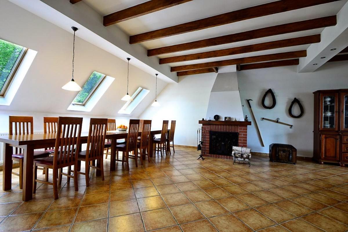פרודניק Biala Akacja Resort & Business מראה חיצוני תמונה