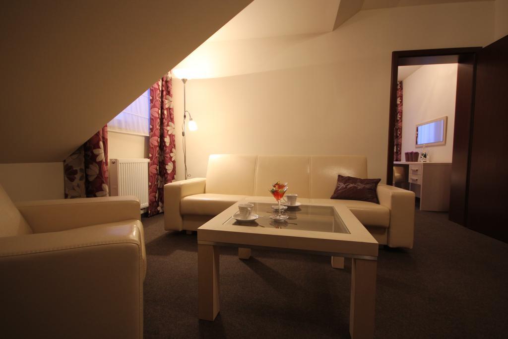 פרודניק Biala Akacja Resort & Business חדר תמונה