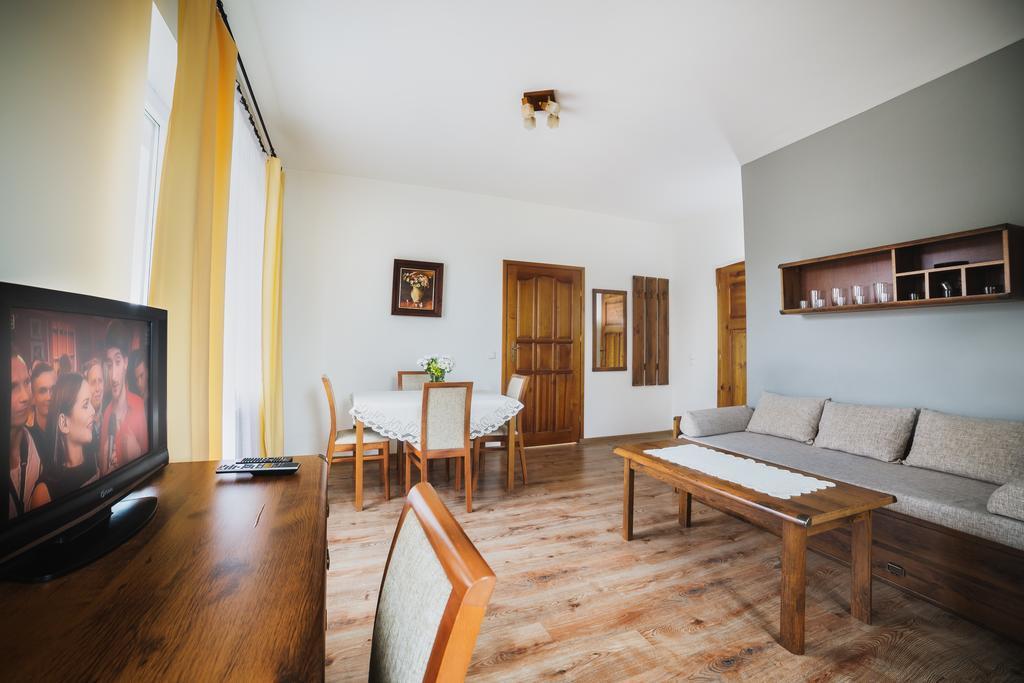 פרודניק Biala Akacja Resort & Business מראה חיצוני תמונה